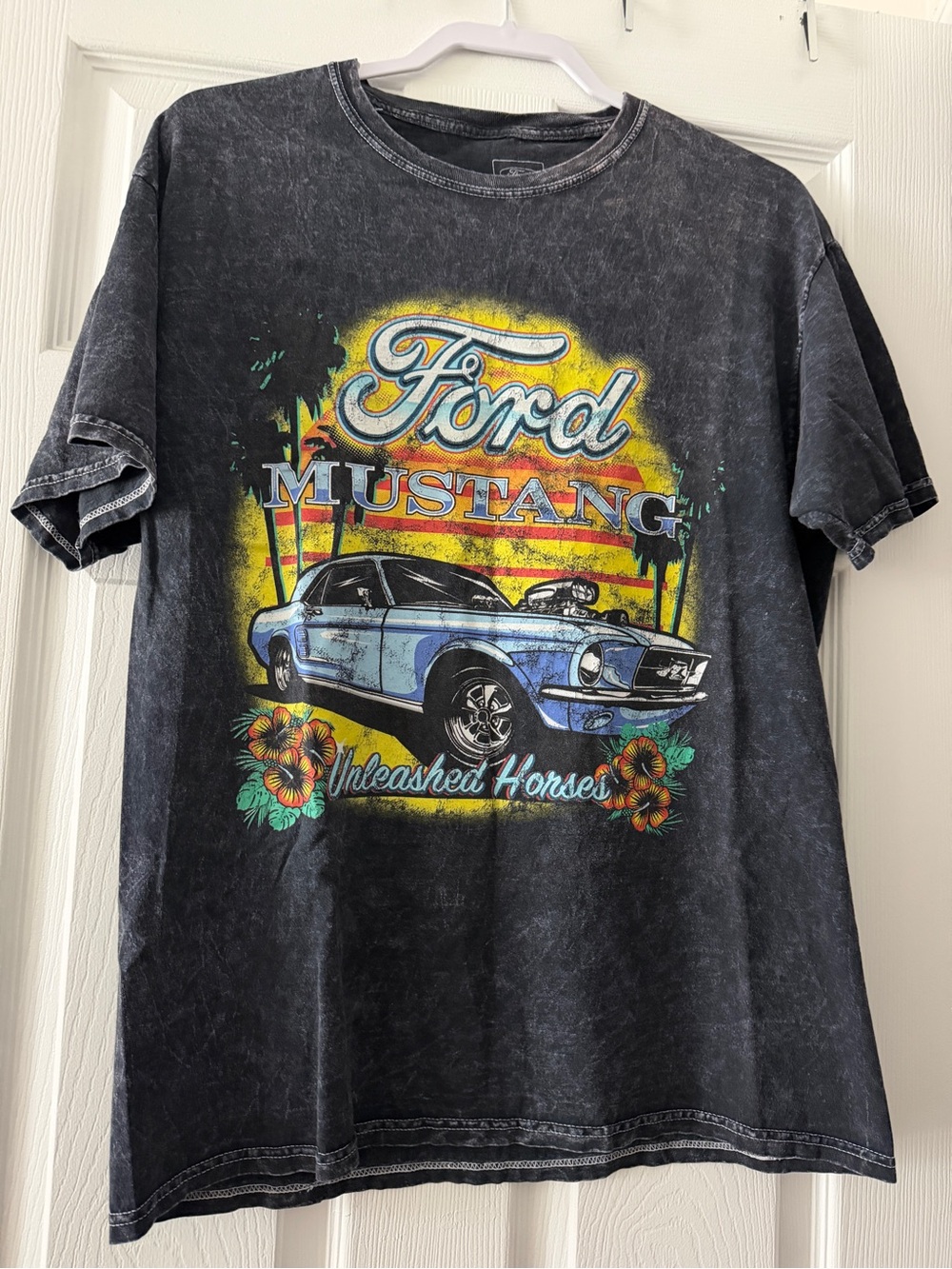 Ford Mustang Acid Wash Graphic Tee Mens Small Blue Classic Car Official Shirt